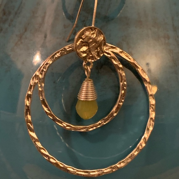 Hammered silver, double hoop dangle earrings - Picture 7 of 7